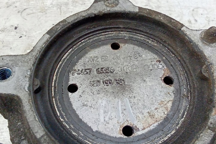AVANT COUSSIN MOTEUR AUDI A8 D3 (4E2, 4E8) 4E0199381 2.97L DIESEL