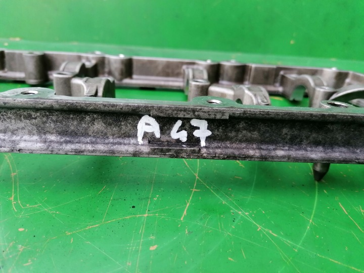CHÂSSIS SUPPORT CULASSES DROITE AUDI A6 C6 2.7 TDI BPP