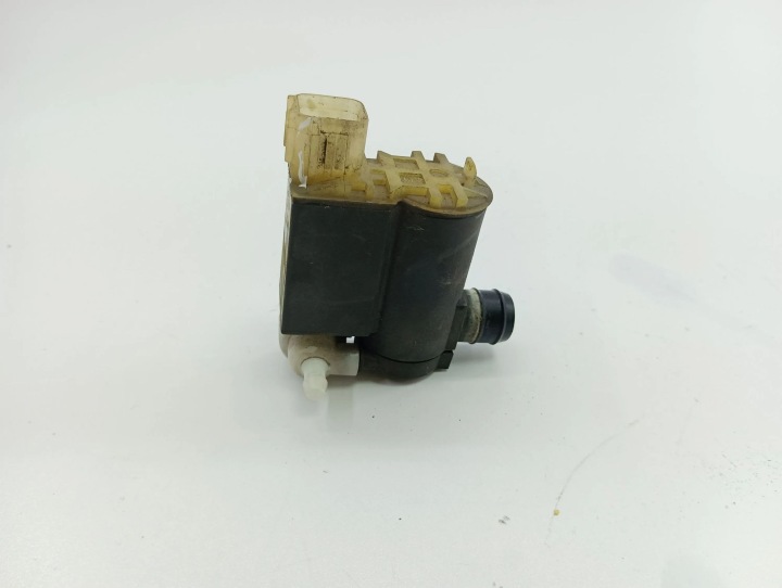 KIA SPORTAGE POMPE LAVE-GLACE 2008 985101F100