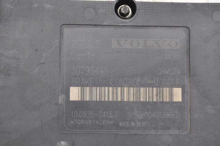 VOLVO XC70 POMPE ABS 30793444