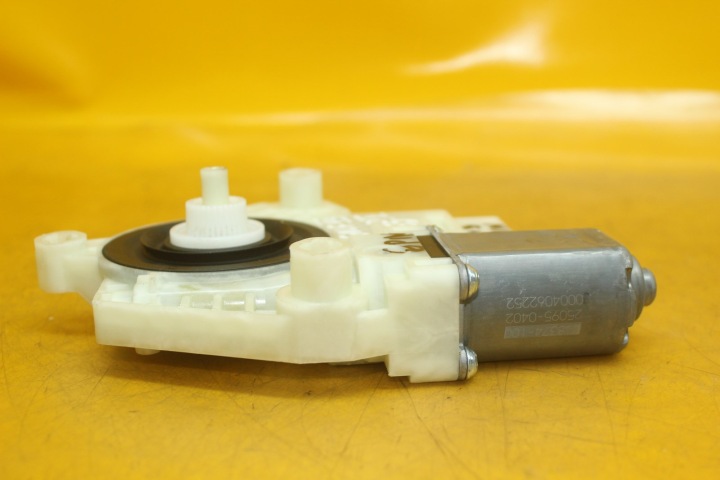 PETIT MOTEUR CONTRÔLEUR VITRES DROIT ARRIÈRE VW GOLF VII 5Q0959812A A63080 110