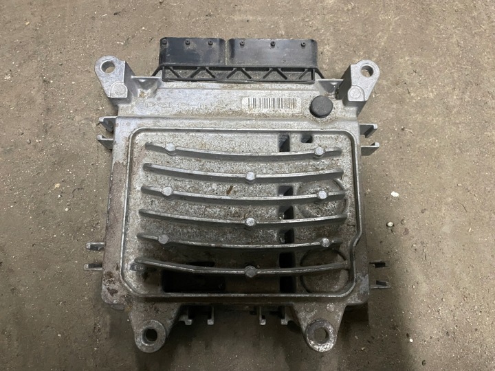 MERCEDES CONTRÔLEUR ORDINATEUR MOTEUR A6519005901 ORIGINAL