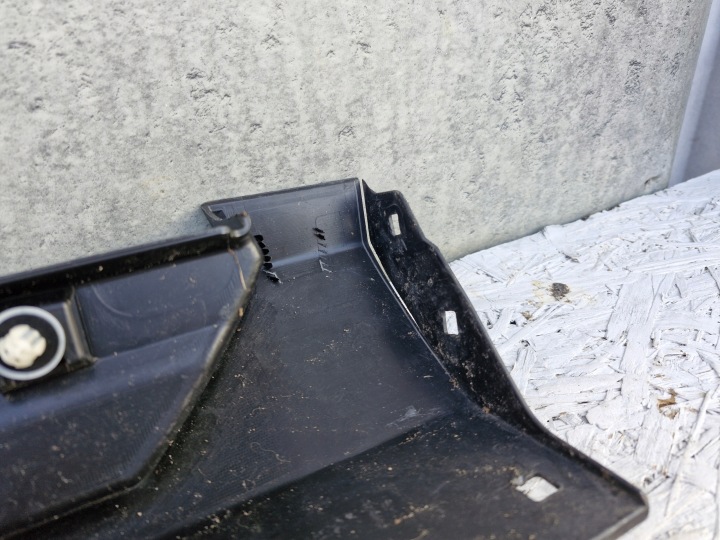 TOYOTA YARIS CROSS MOULURE SEUIL GAUCHE 75852-52120