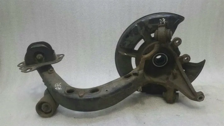 BMW Z4 E89 RIGHT REAR HUB 6783106 WHEEL BEARING HOUSING REAR RIGHT 35I