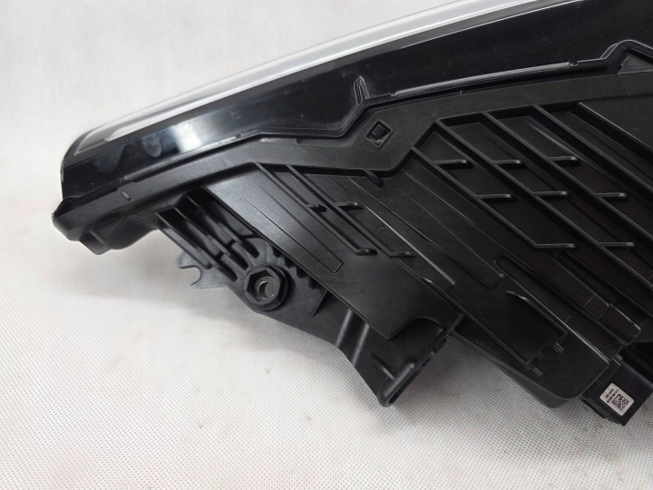 AUDI Q8 4M8 LIFT PHARE AVANT DROITE COMPLET LED MATRIX LASER EUROPE 4M8941086