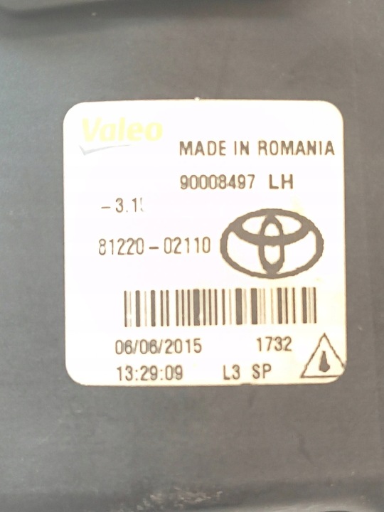 TOYOTA YARIS III 3 AURIS II 2 11- PHARES ANTIBROUILLARD GAUCHE 90008497