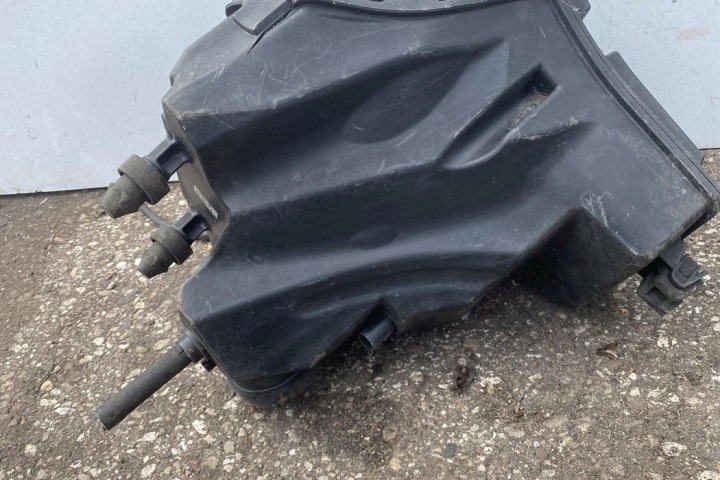 CHÂSSIS FILTRE AIR AUDI A5 (8T3) 8K0133837B 2008