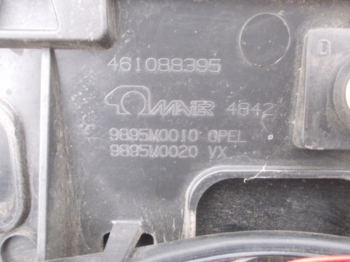 CACHE MOULURE COUVERCLES DE COFFRE ARRIÈRE OPEL MERIVA B 13268754
