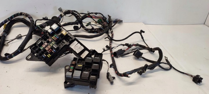 JAGUAR XF 250 FAISCEAU DE CÂBLES CHAMBRES MOTEUR AX23-14290-AHB 8X2T-9711119-AC