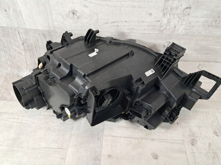 VW ID4 PHARE DROIT AVANT AVANT PROJECTEUR COMPLET LED 11B941036N