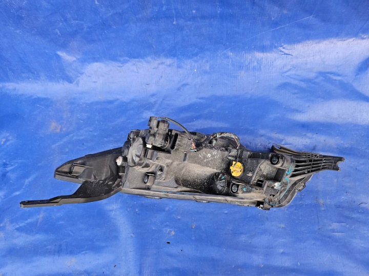MG ZS 17-19 PHARE DROITE AVANT