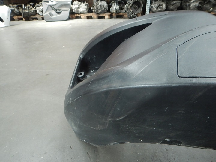 IVECO DAILY IV LIFT 2019- PARE-CHOCS AVANT AVANT 105802322969KZ 105802313252