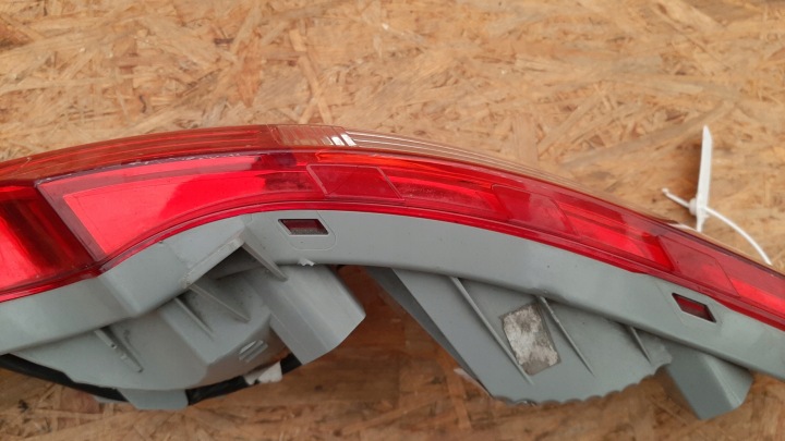 KIA SPORTAGE III 3 PHARE GAUCHE ARRIÈRE ARRIÈRE L92405-3U3
