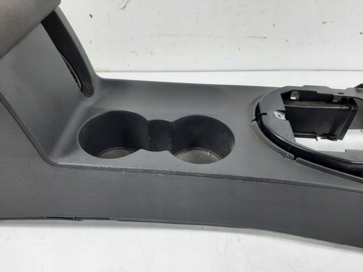 VW TOURAN 1.9TDI 05R TUNNEL CENTRAL ACCOUDOIR