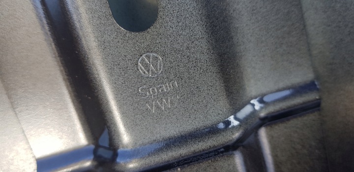 VW POLO VI CAPOT COUVERCLE MOTEUR 2G0823155H