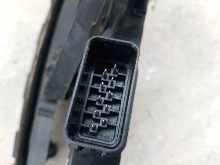 SERRURE DE PORTE DROIT AVANT VOLVO V50 30663577 30699157