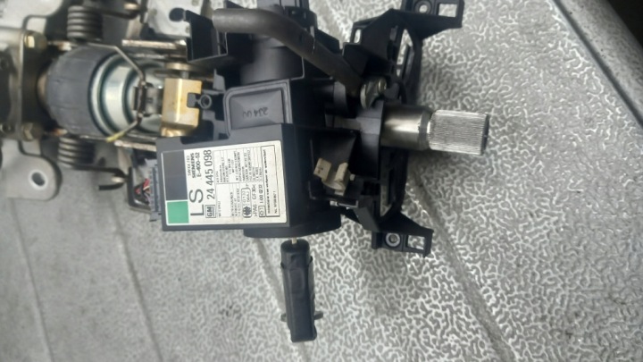 SUPPORT ÉLECTRIQUE OPEL CORSA C 00R 1.2B 3D 9156064
