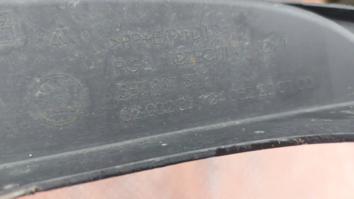 SPOILER DOUBLURE PARE-CHOCS ARRIÈRE SKODA OCTAVIA IV UNIVERSEL 19-