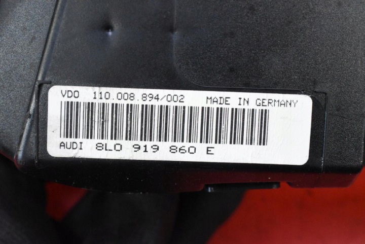 COMPTEUR TABLEAU DE BORD EUROPE 8L0919860E AUDI A3 8L 1.8 20V 125 KM 96-00