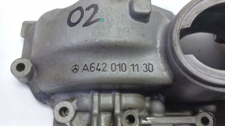 COUVERCLE DE SOUPAPES MERCEDES 3,0 CDI A6420101130