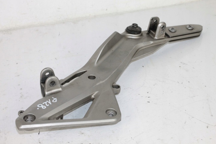 HONDA HORNET RADIO 600 PC41 07+ SET DROIT