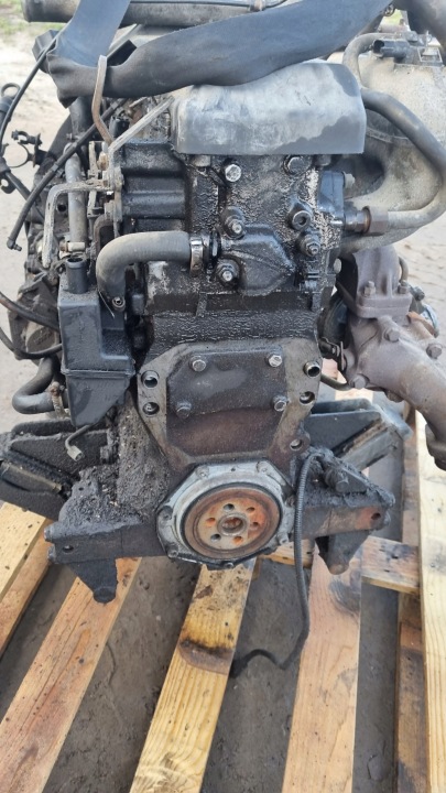 IVECO DAILY III 99-06 2.8 JTD HPI MOTEUR POTEAU SANS INJECTEURS I POMPES