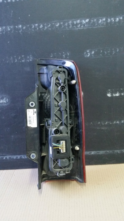 PHARE GAUCHE OU DROITE ARRIÈRE NEMO BIPPER FIORINO 01353206080E 07-17