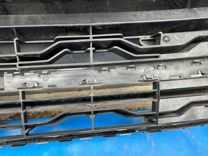 VOLKSWAGEN T-CROSS CALANDRE GRILLE 2GM853653C 2GM853653D 2GM853653E