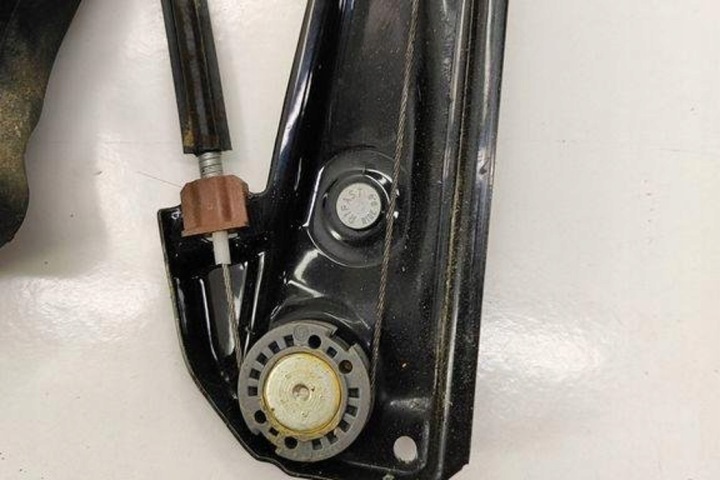 ÉLÉVATEUR VITRES GAUCHES AVANT PORTES VW 5G4837461G 1.97L DIESEL 2014