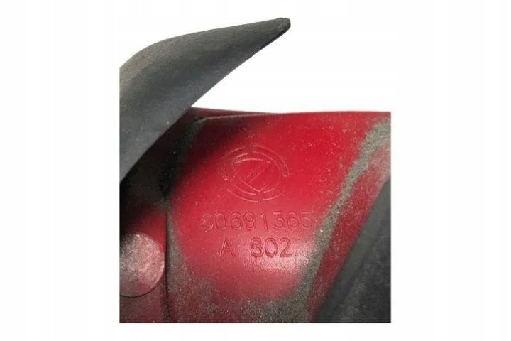 PHARE GAUCHE ARRIÈRE ALFA ROMEO 159 SPORTWAGON (939_) A802 1.9L DIESEL 110KW
