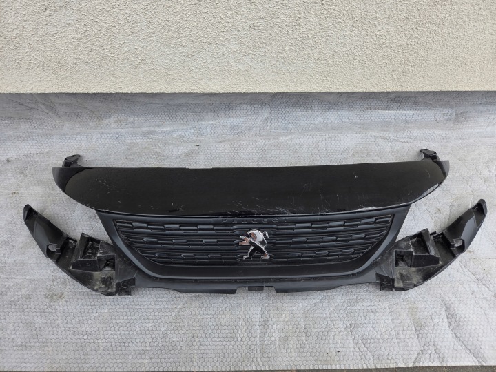 PEUGEOT PARTENAIRE IV 19- PARE-CHOCS AVANT GRILLE 9818281980