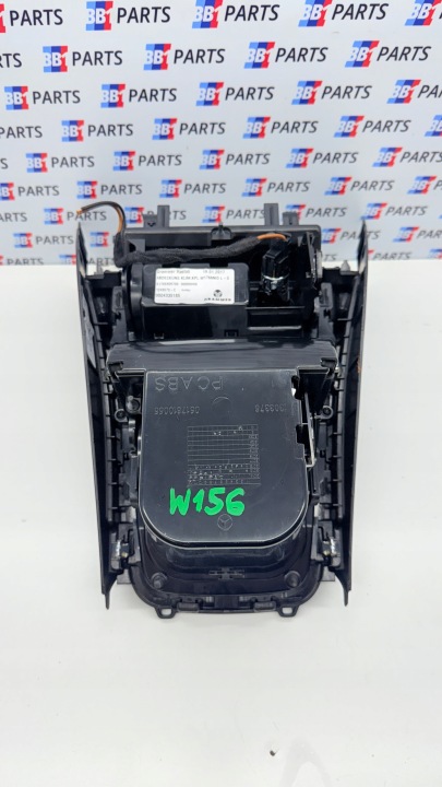 MERCEDES W156 W176 GLA BOÎTE À GANTS TUNNELS DÉCOR POIGNÉES SUR GODETS A1766809700