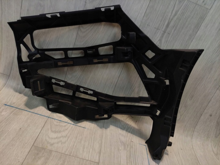 VOLKSWAGEN SPORTSVAN 510 GLISSIÈRE PARE-CHOCS DROIT AVANT 510807724G