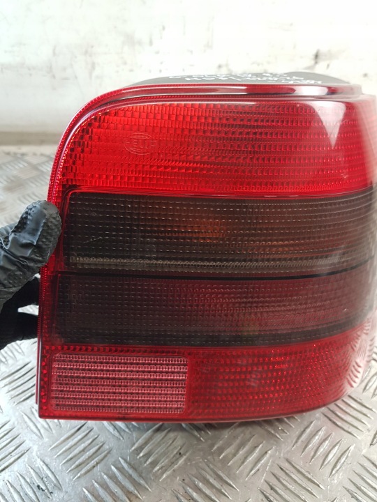 PHARE DROITE ARRIÈRE 1J6945112S INSERT 1J6945257 VW GOLF IV EUROPE