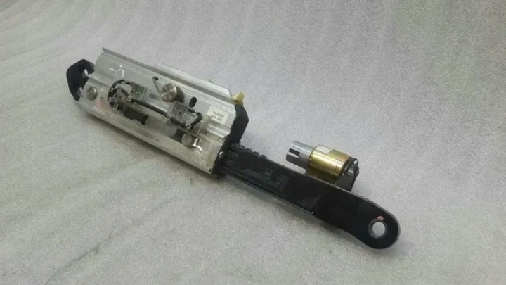 MERCEDES R230 ROLL BAR HYDRAULIC RE A2308600235 ROLL BAR HYDRAULIC RIGHT