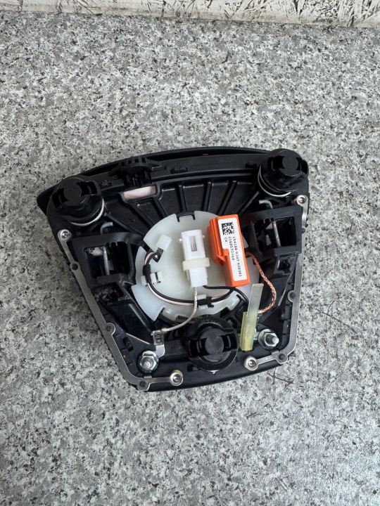AIRBAG COUSSIN CONDUCTEUR VOLVO XC60 2008-2017 31418061