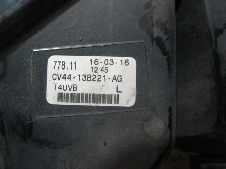 PHARES ANTIBROUILLARD CLIGNOTANT FORD KUGA MK2 13-16R.