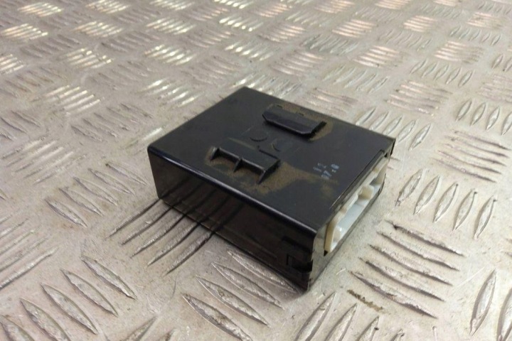 AUTRE MODULES TOYOTA COROLLA (_E12_) 8865002390 1.4L DIESEL 2006