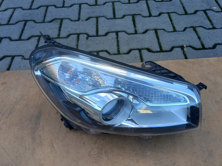 FARO FARO PARTE DELANTERA NISSAN QASHQAI J10 RESTYLING XENÓN DERECHA EUROPA INTEGRO 