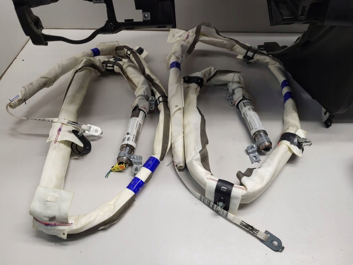 AUDI A4 B8 TABLEAU DE BORD CONSOLE COUSSINS AIRBAG COURROIES RIDEAUX D'AIR