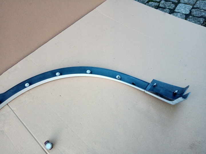 LAN ROVER DISCOVERY SPORT L550 DROITE MOULURE CAPTEUR PDC GARDE-BOUE AVANT