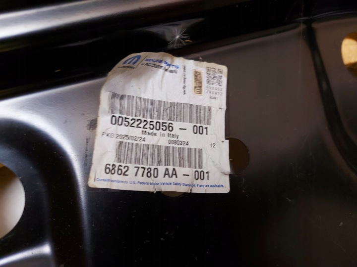 AILE GAUCHE ARRIÈRE JEEP RENEGADE BRODERIE SEUIL NEUF ORIGINAL 52225056