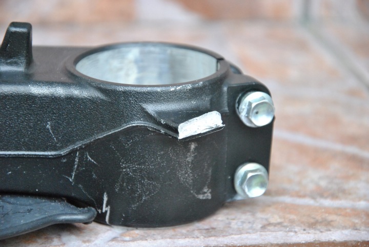 ÉTAGÈRE INFÉRIEURE SUSPENSIONS SUZUKI GSX-R 1000 L2 L1 L0