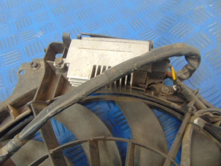 AUDI A4 B6 BERLINE 2.0 20V VENTILATEUR RADIATEUR MODULE 873573D