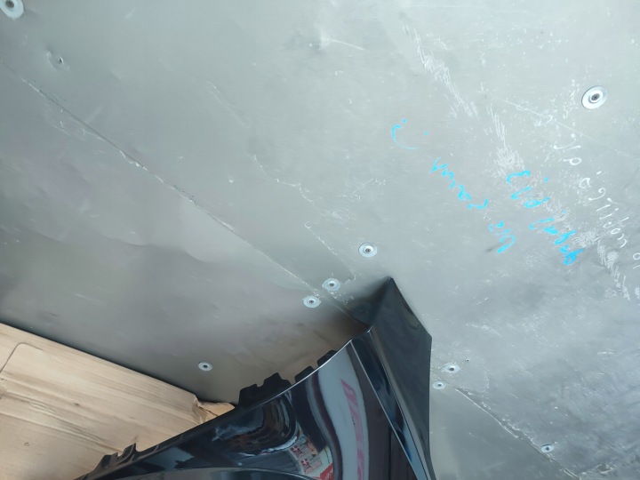 AILE DROIT AVANT AVANT SKODA KAROQ NU7 DE 08.17R- PEINTURE LF9R 9910