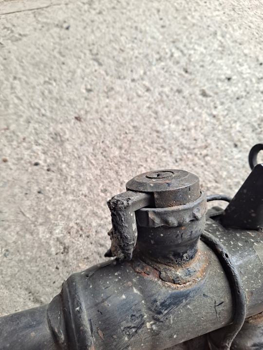 AMORTISSEUR DROIT AVANT BMW F10 6863120 EDC