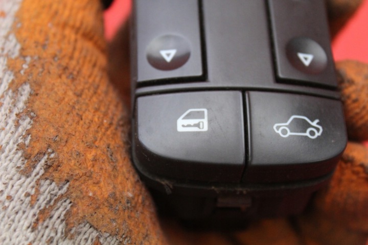 PANNEAU COMMANDE VITRE EUROPE 09185952 OPEL VECTRA C 02-05