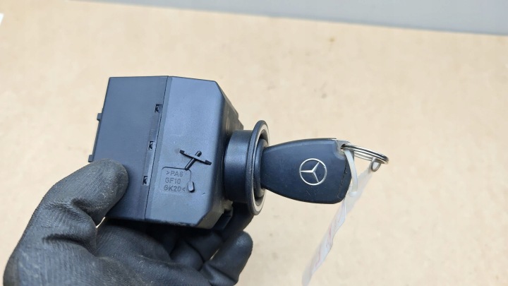 CONTACTEUR D'ALLUMAGE MERCEDES-BENZ CLK A209 C209 2095452508