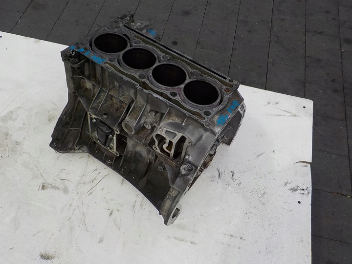 MERCEDES W203 1.8 COMPRESSEUR 271.946 BLOC BAS MOTEUR ARBRE
