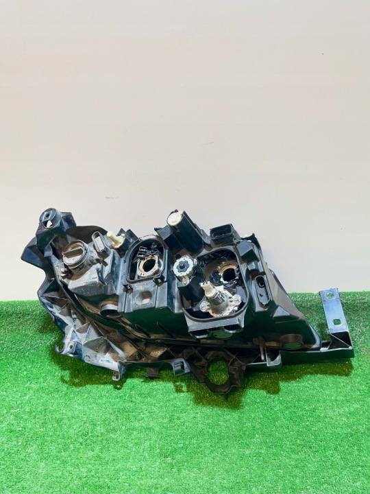 PHARE AVANT GAUCHE BMW III E90 E91 LIFT 08-